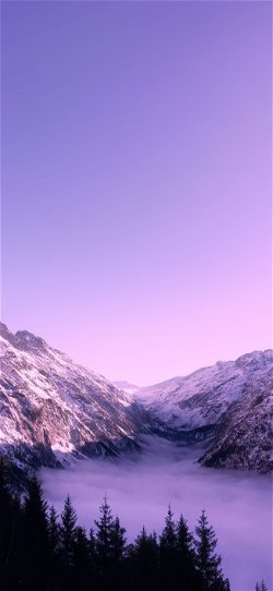 خلفية  جبال الطبيعة البنفسجية المكسوة بالثلوج  للجوال